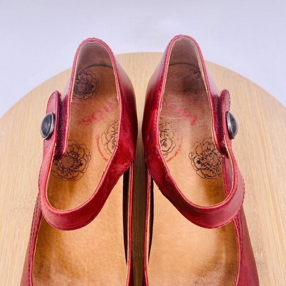 Taos Shoes Womens 8 Red Leather Mary Jane Comfort Flats Button - Picture 4 of 13